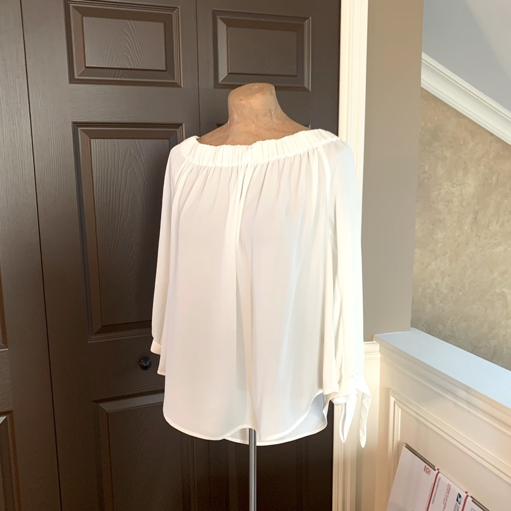 New! Cream off the shoulder top